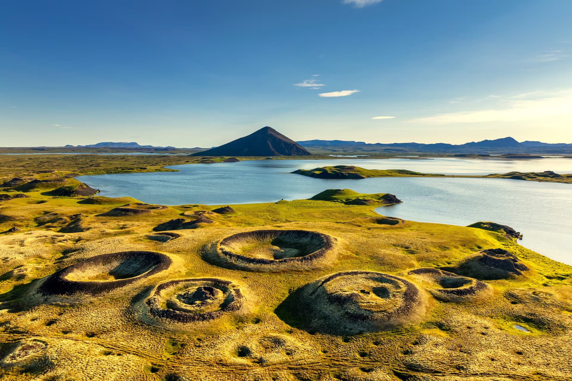Iceland differently: raw nature and endless horizons