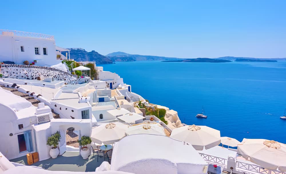 Discovery of the Classic Cyclades: Mykonos, Paros, Naxos & Santorini