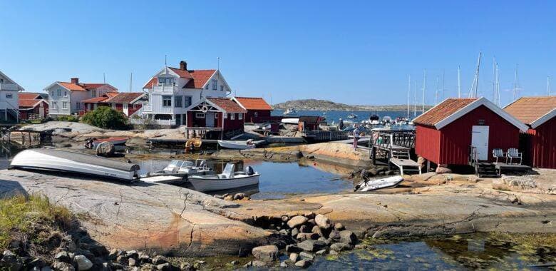 The Granite Islands and the Gardens of the Wind