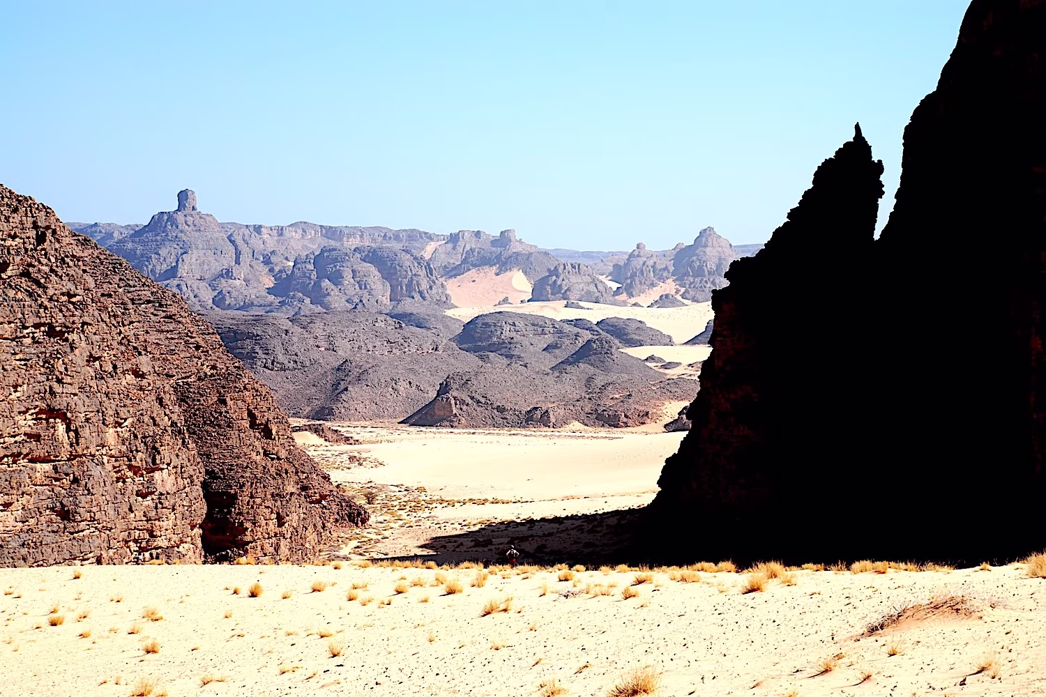 Dunes and Volcanoes of Ajjer - From the Erg Tihodaïne to the Adrar N'Ajjer