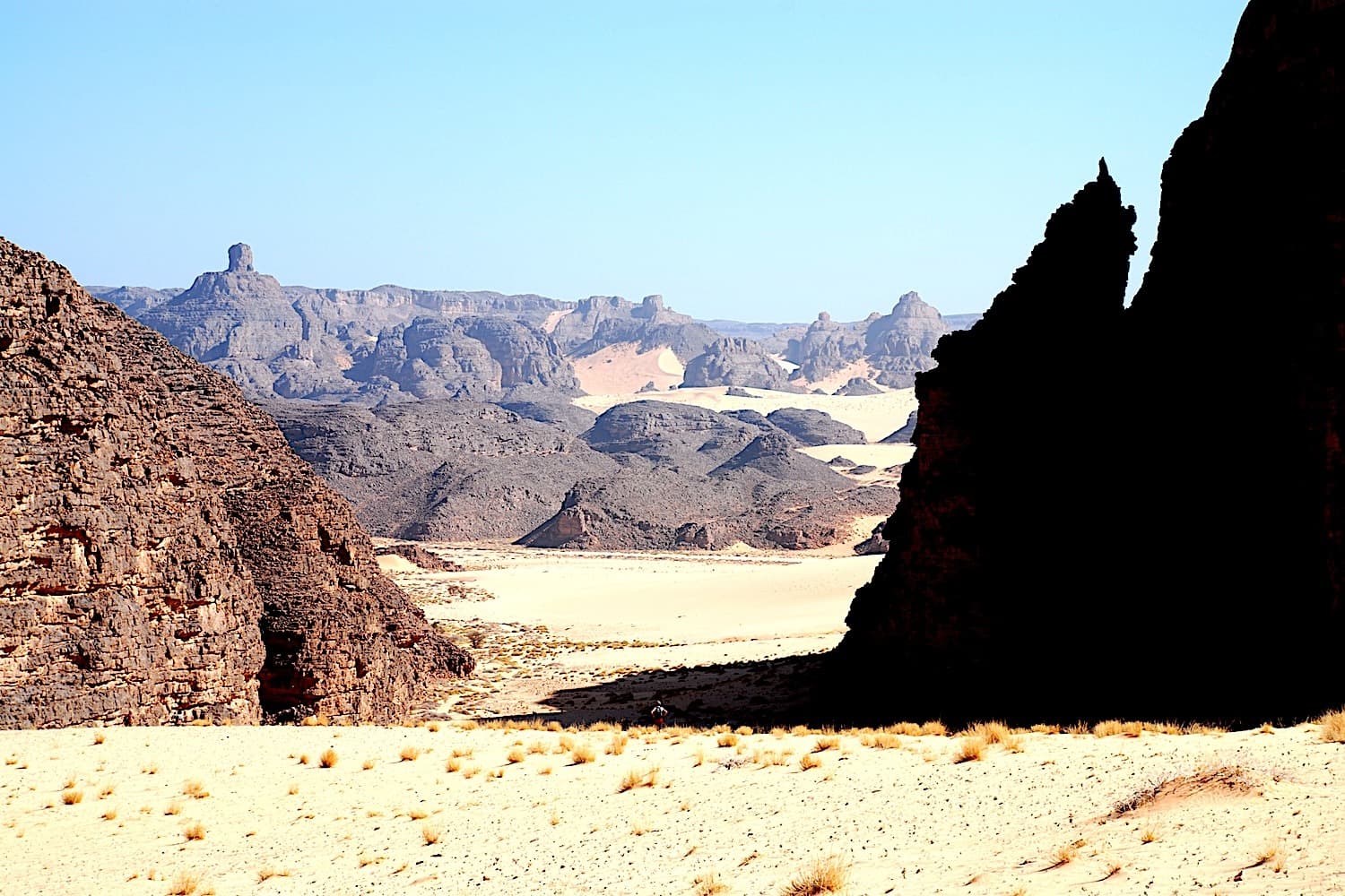 Dunes and Volcanoes of Ajjer - From the Erg Tihodaïne to the Adrar N'Ajjer