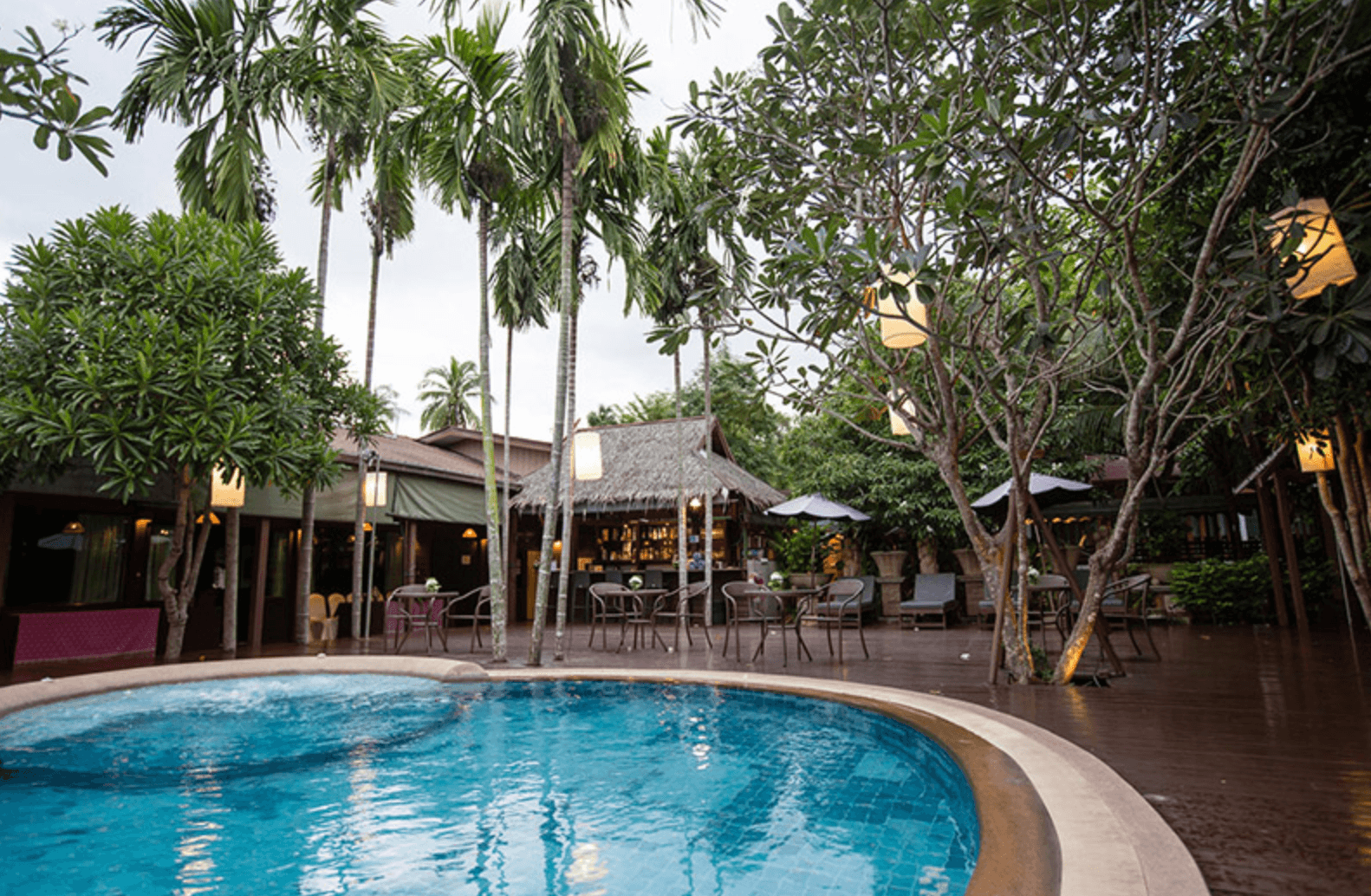 Baan Amphawa Resort