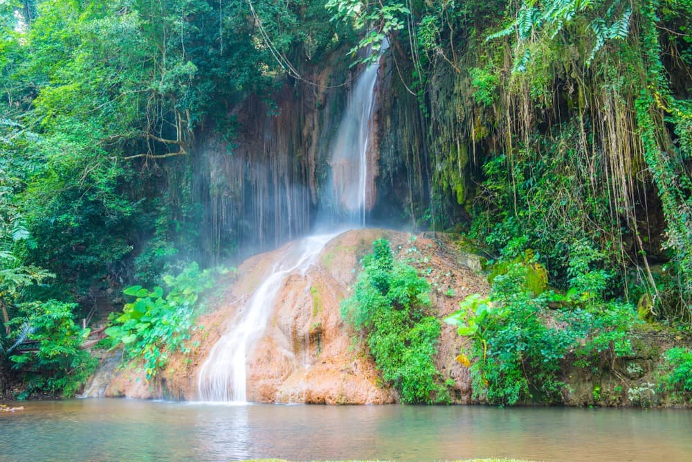 phu sang np waterfall