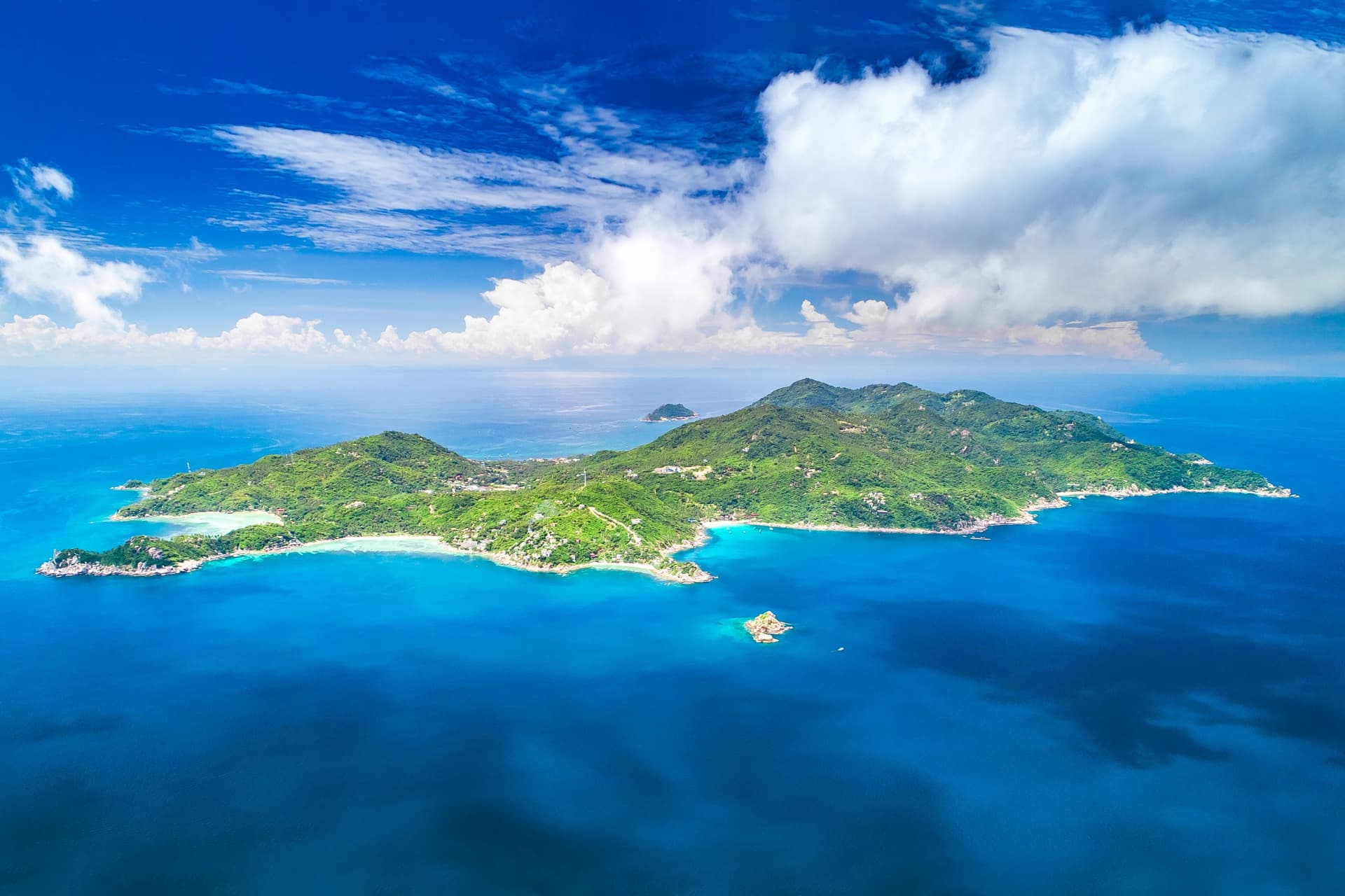Koh Phangan or Koh Tao: How to Choose?