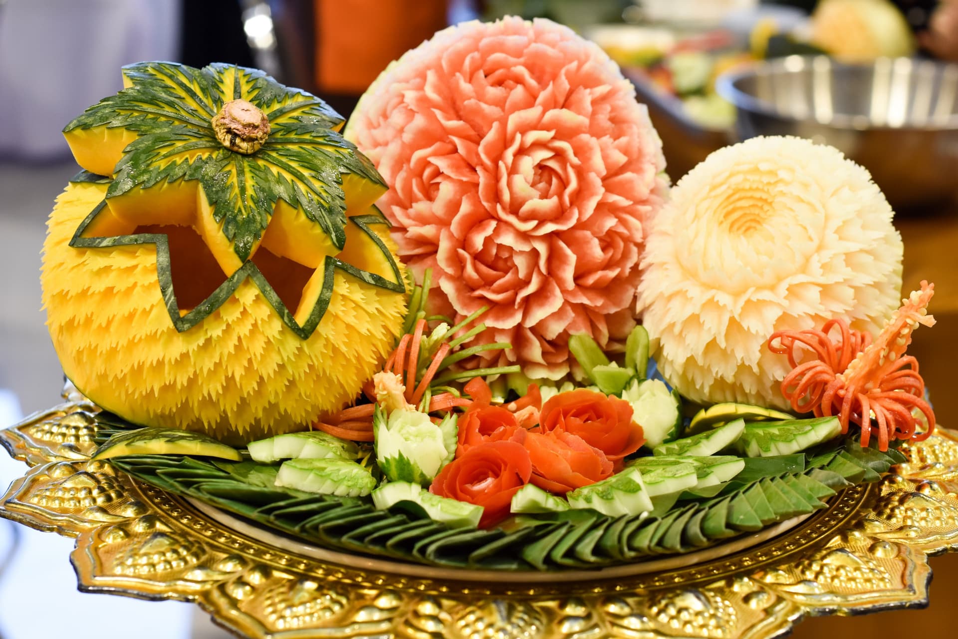 Kae-Sa-Luk, the Traditional Art of Fruit Carving