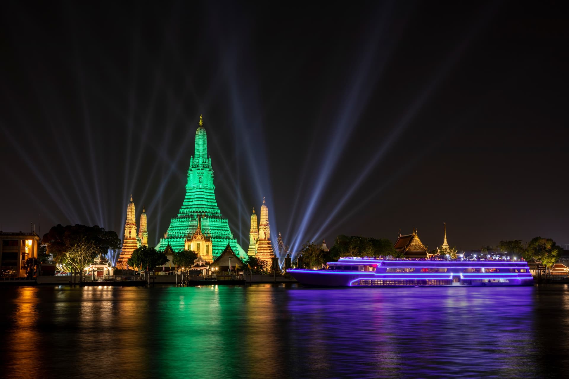 Dinner Cruise on the Chao Phraya