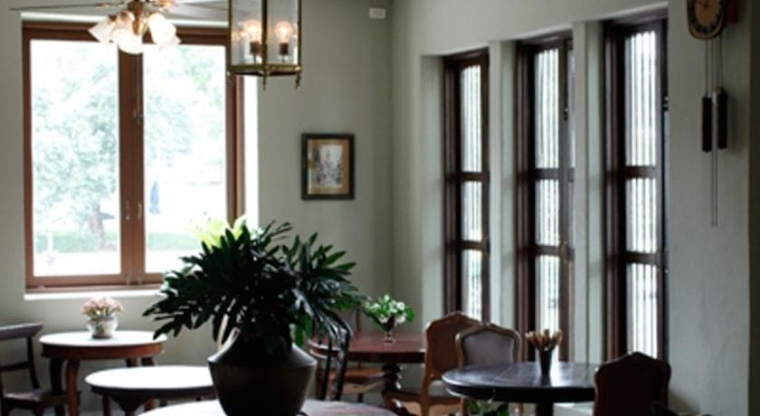 Asadang Hotel