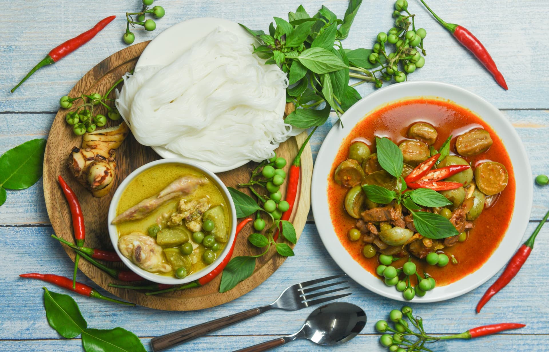 Thai curry: What are the differences between red, green, and yellow curry?