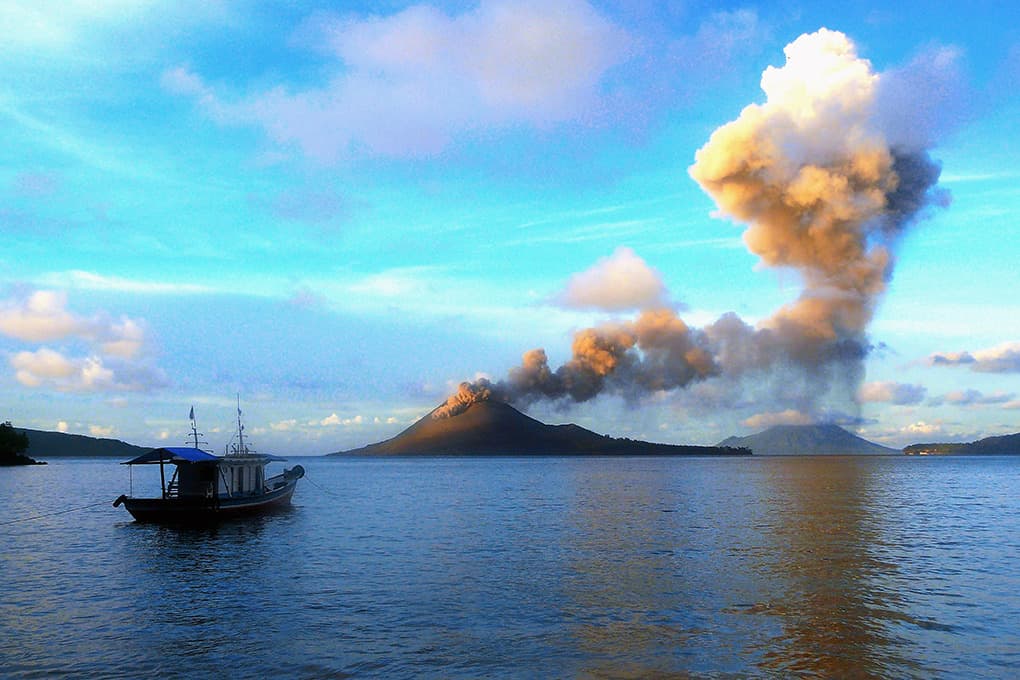 Banten - The Mysteries of Krakatoa Volcano