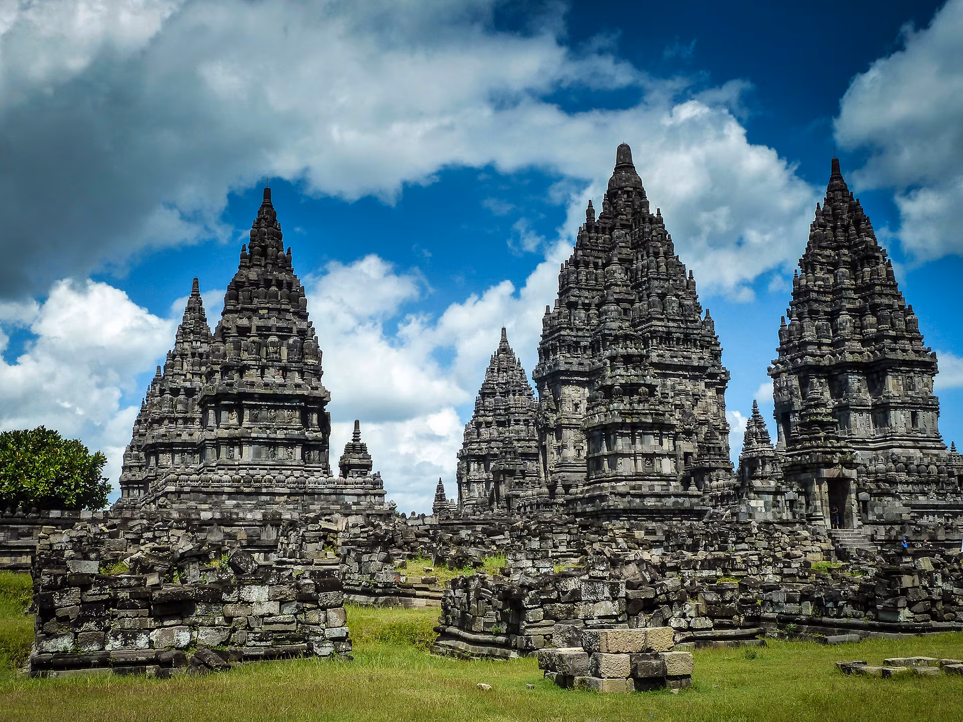 Yogyakarta Intimate: Prambanan: a Stroll Through Javanese Hinduism