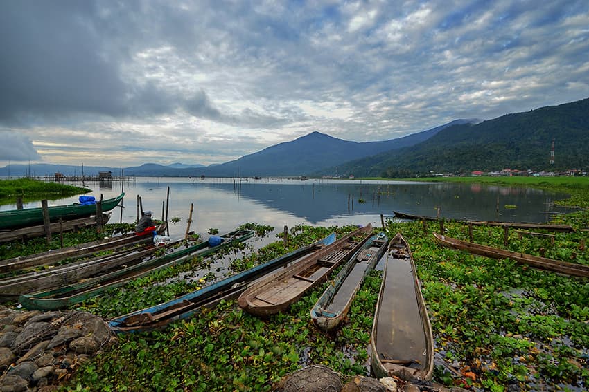 Sumatra: the 5 lakes hiking