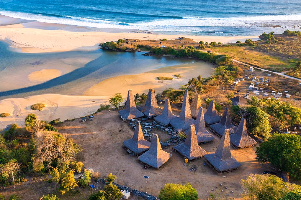 Sumba West Essential