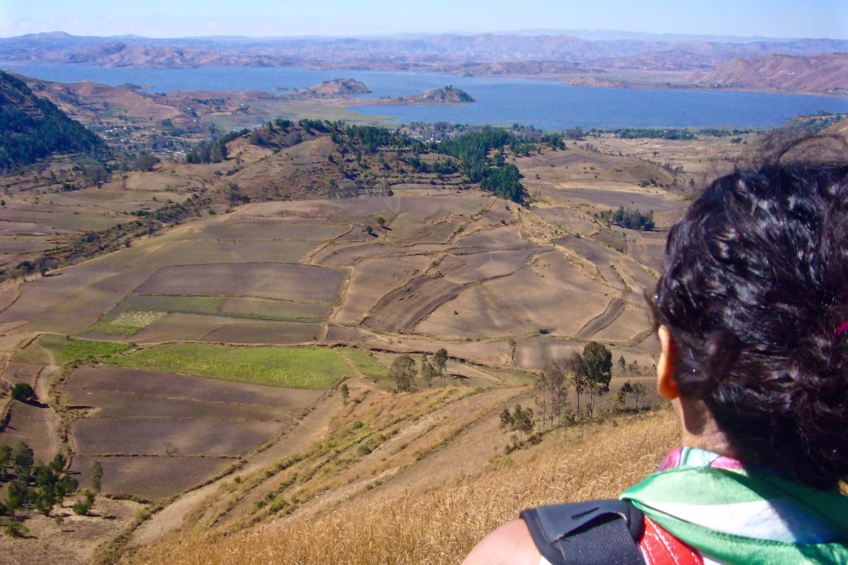 On Foot West of Tana, Antongona and Itasy