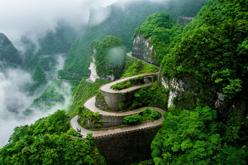 Mountains & Wonders