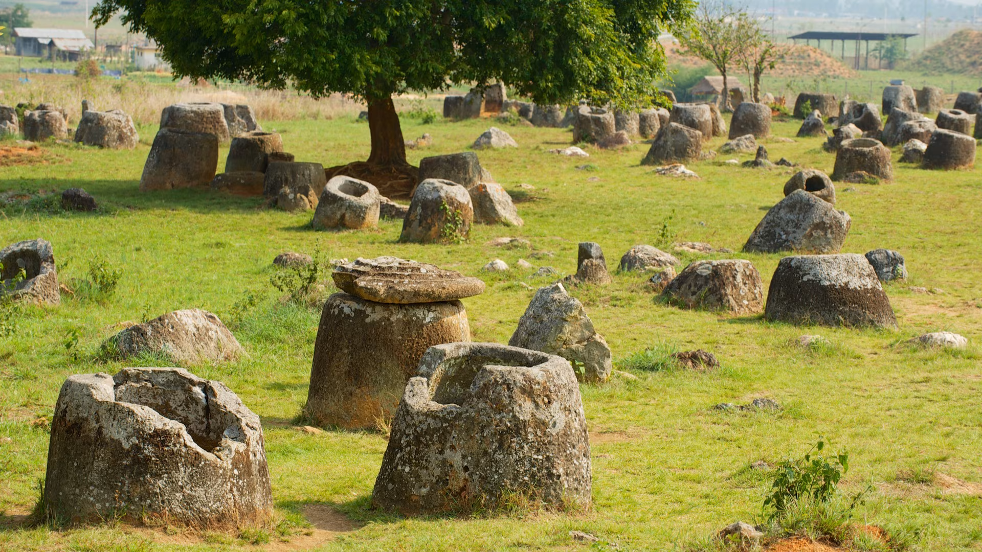 On the trails of Laotian history